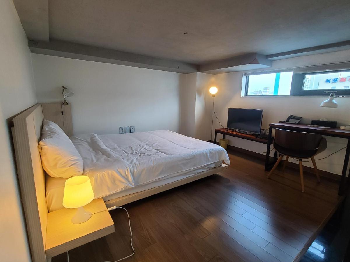 Jinwoo Prestige Hotel Geoje Esterno foto